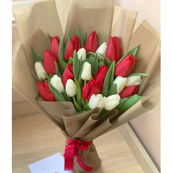 Букет из 21 тюльпанов